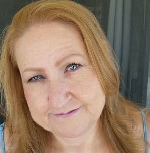 Meet your Posher, Toni